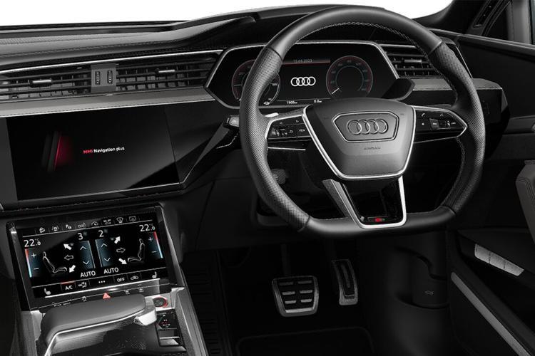 3958429 370kW SQ8 Quattro 114kWh Black Edition 5dr Auto