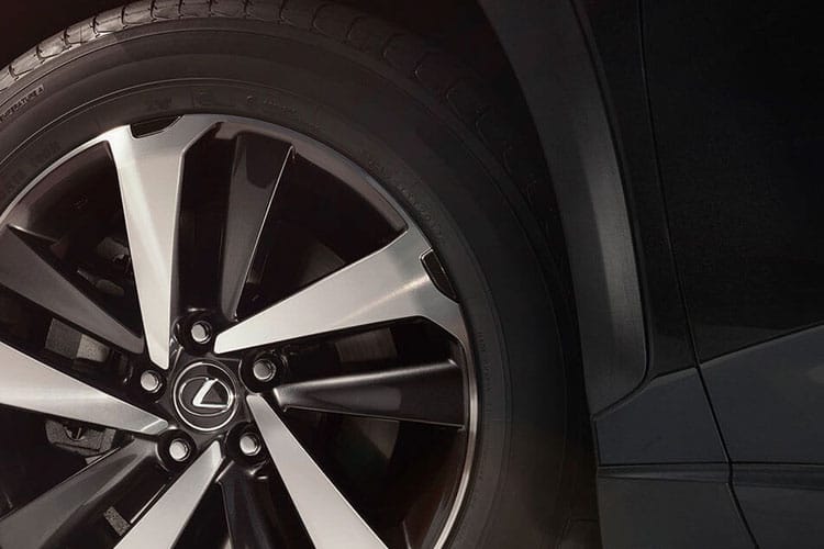 4043751 450h+ 292 Premium 5dr E-CVT