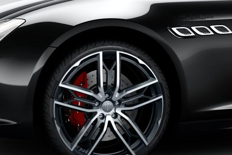 3954938 V6 Modena S [430] 4dr Auto