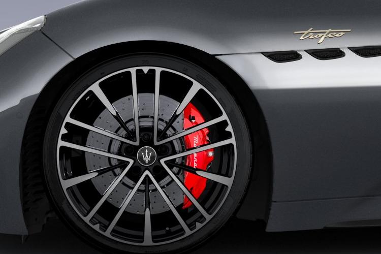 3953528 3.0 V6 Trofeo 2dr Auto