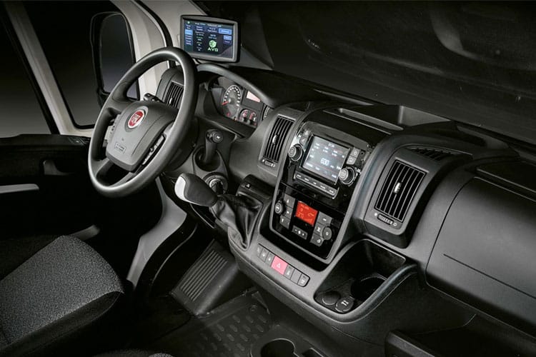 3958122 205kW 110kWh H2 Van Auto [22kW Ch]