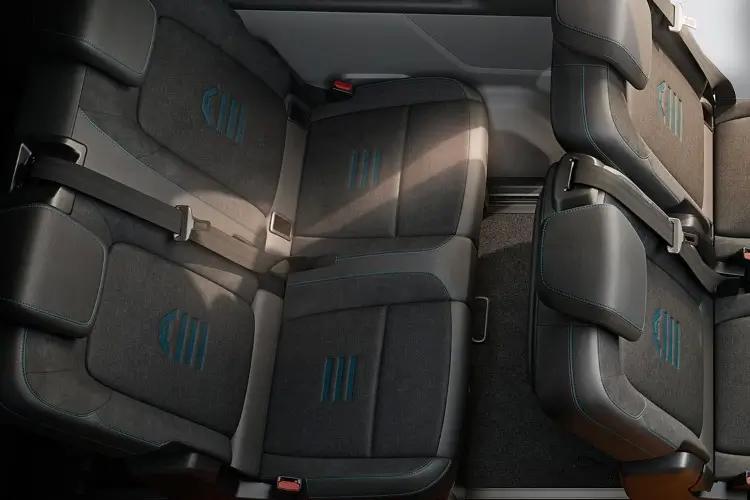 3854484 2.0 EcoBlue 150ps H1 Titanium 8 seater